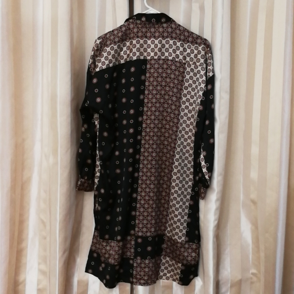 *Zara* long sleeve placket front dress. - Picture 2 of 4